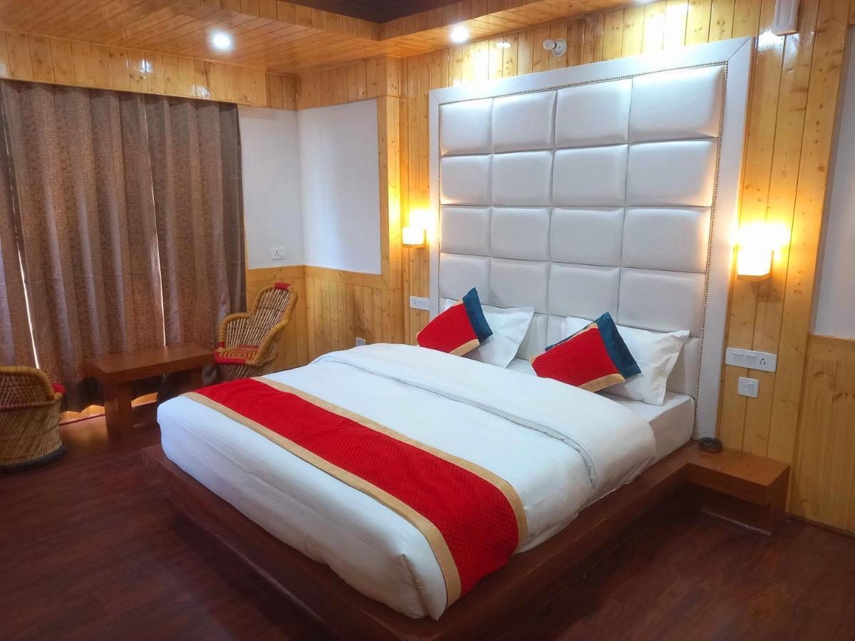 Humble Holiday Inn Kufri Simla 外观 照片