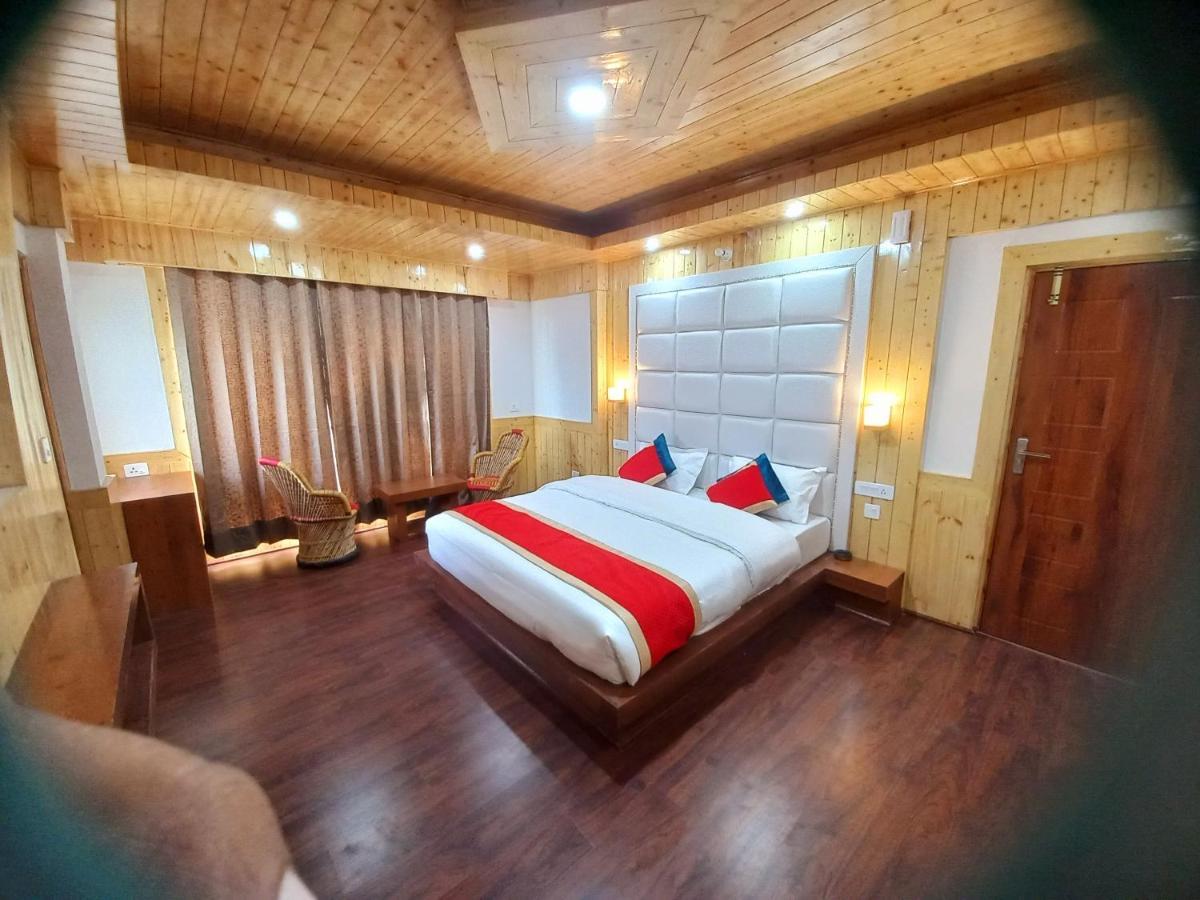 Humble Holiday Inn Kufri Simla 外观 照片