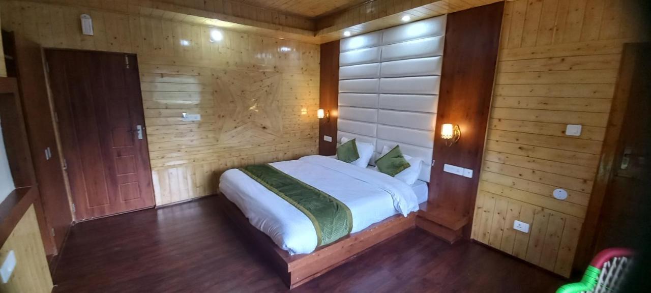 Humble Holiday Inn Kufri Simla 外观 照片