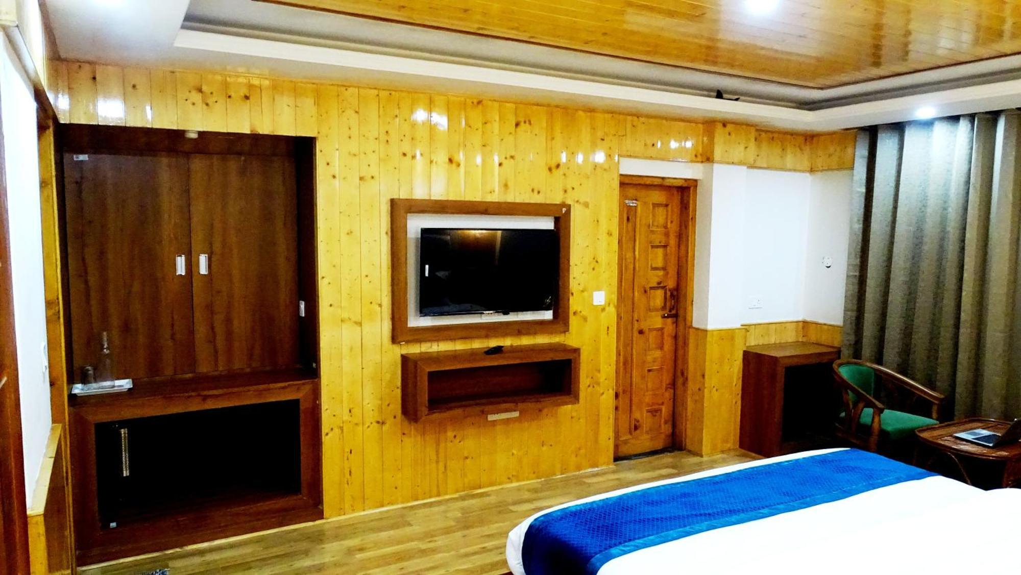 Humble Holiday Inn Kufri Simla 外观 照片